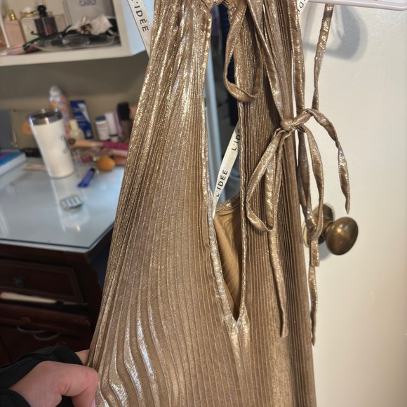 L’IDEE Metallic Halter Gown - Picture 4 of 4